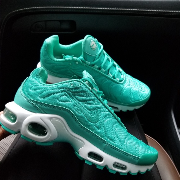 NIKE AIR MAX PLUS - Picture 7 of 7